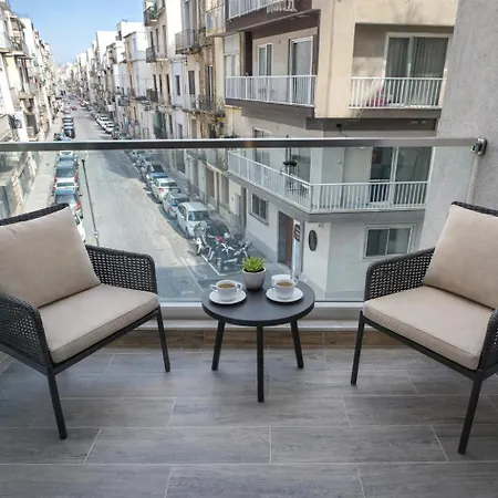Bright And Spacious 2 Bedroom With Balcony Vmif1-1 * Gzira